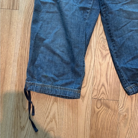 Guess Vintage Capri Jeans - Picture 2 of 6